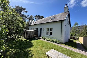 2 Railway Cottages, Dalraddy 2 Railway Cottages, Dalraddy